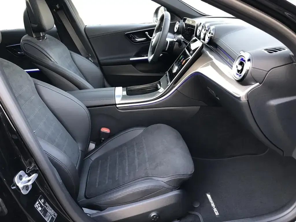 Gebraucht Mercedes C220 AMG line 197 PS (144 kW) 2025 Metalliclack obsidianschwarz Kombi