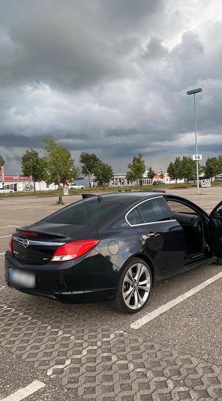 Gebraucht Opel Insignia 160 PS (117 kW) 2011 Schwarz Coupé