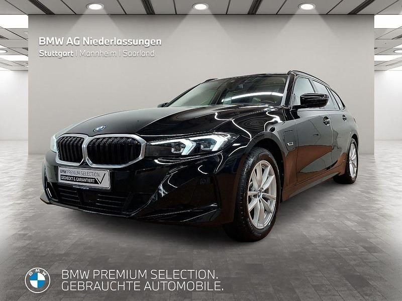 Schwarz Gebraucht 2022 BMW 330e Kombi | 32.380 € (Guter Preis) - Bild 1/4