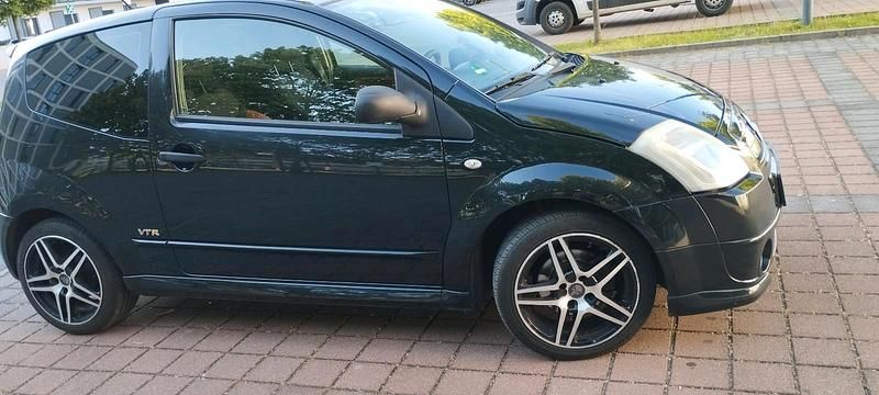 Schwarz Gebraucht 2006 Citroën C2 VTR Sport Kleinwagen | 1.790 € (Teuer) - Bild 1/4