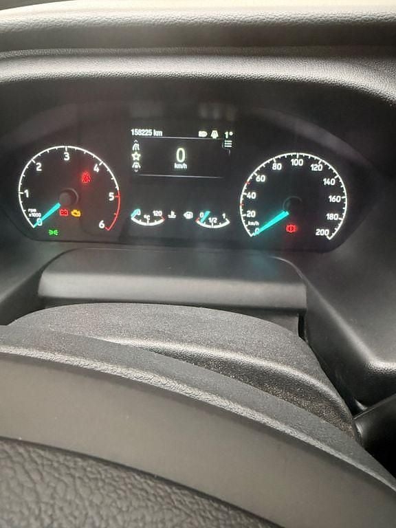 Gebraucht Ford Tourneo 170 PS (125 kW) 2018 Schwarz Van / Kleinbus