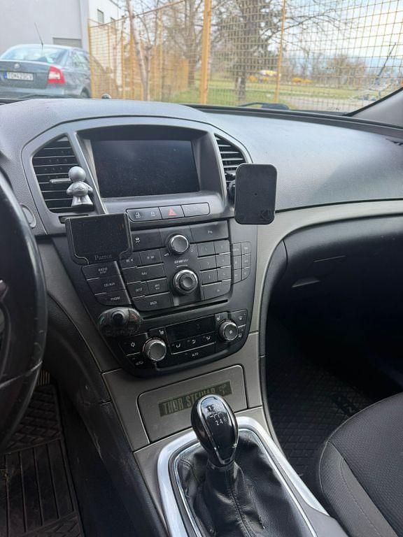 Gebraucht Opel Insignia Edition 110 PS (80 kW) 2011 Weiß Limousine