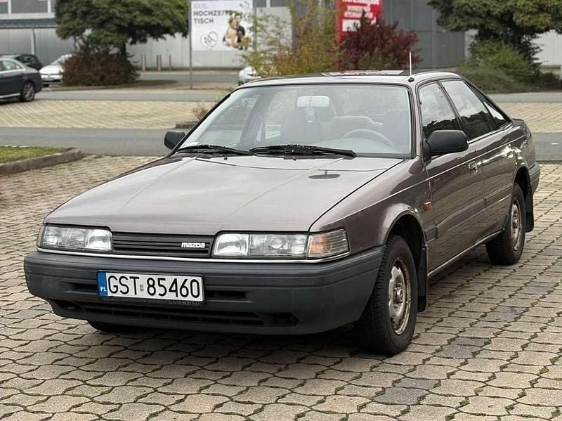 Braun Gebraucht 1990 Mazda 626 Limousine | 3.300 € - Bild 1/4