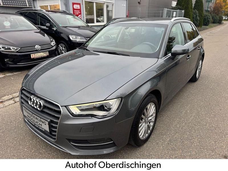 Grau Gebraucht 2016 Audi A3 Sportback Ambiente Limousine | 12.989 € (Fairer Preis) - Bild 1/4
