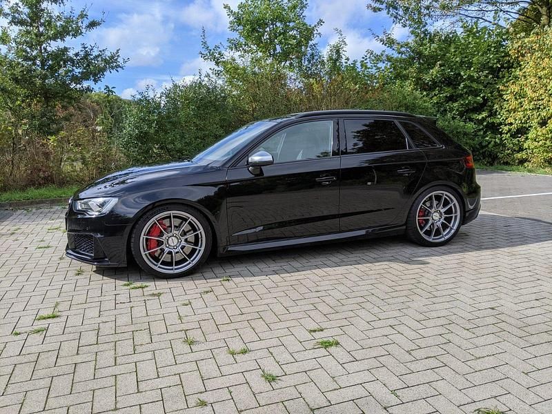 Gebraucht Audi RS3 367 PS (269 kW) 2016 Schwarz Limousine