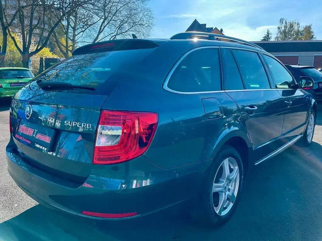 Gebraucht Skoda Superb Exclusive 140 PS (102 kW) 2015 Kombi