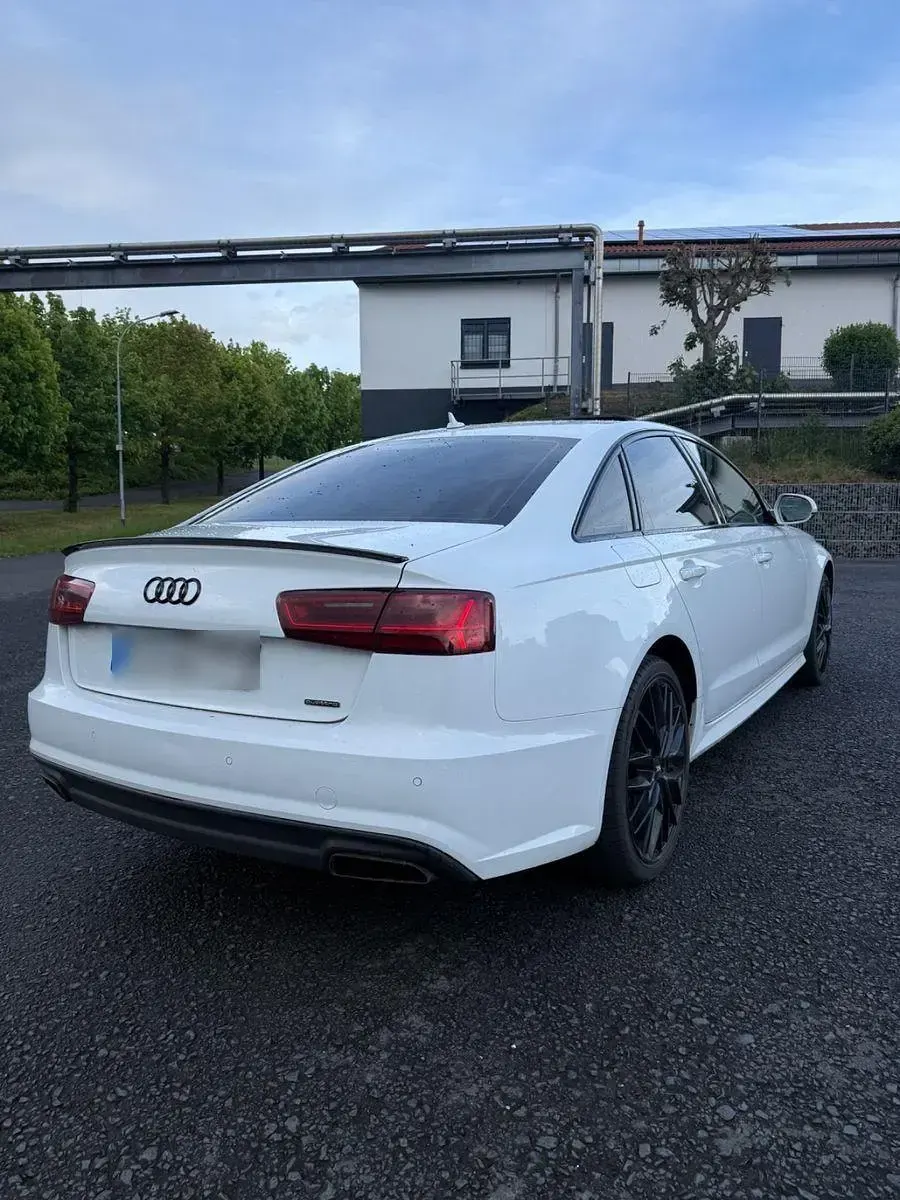 Gebraucht Audi A6 Ambiente 190 PS (139 kW) 2017 Weiß Limousine