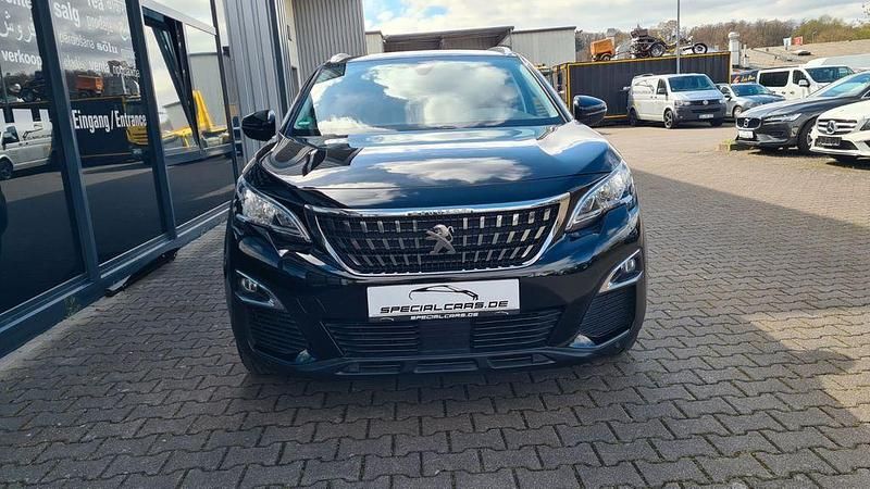 Gebraucht Peugeot 5008 Active 131 PS (96 kW) 2021 Schwarz SUV