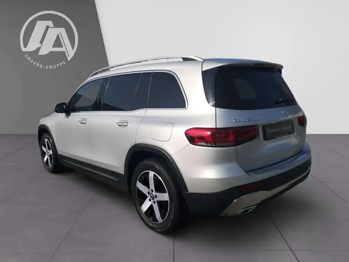 Gebraucht Mercedes GLB220 190 PS (139 kW) 2020 Iridiumsilber SUV