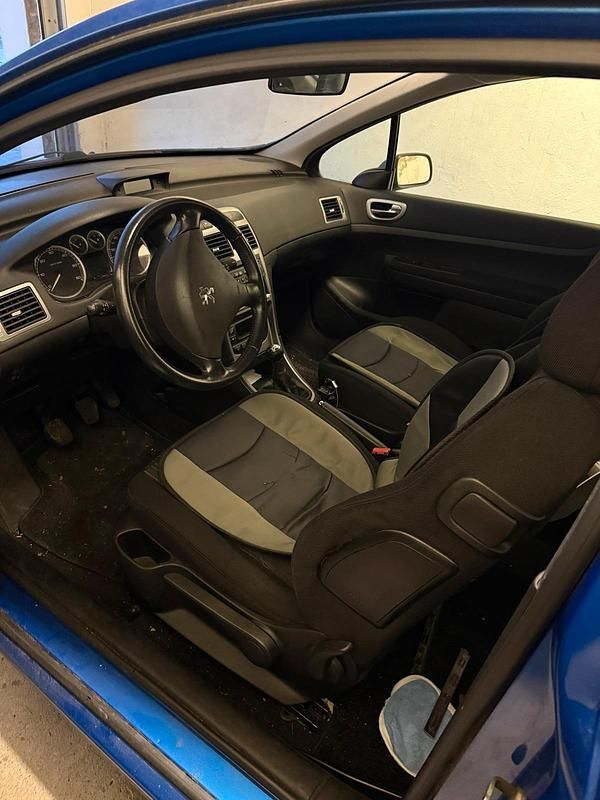 Gebraucht Peugeot 307 108 PS (79 kW) 2001 Blau Kleinwagen