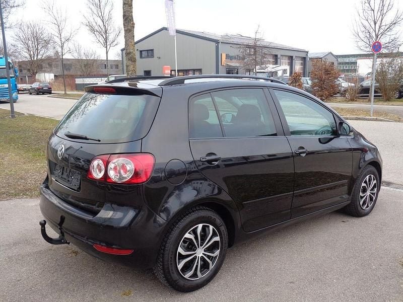 Gebraucht VW Golf VI 105 PS (77 kW) 2010 Schwarz Kleinwagen