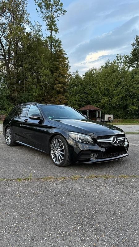 Schwarz Gebraucht 2019 Mercedes C43 AMG AMG Kombi | 33.000 € (Fairer Preis) - Bild 1/4