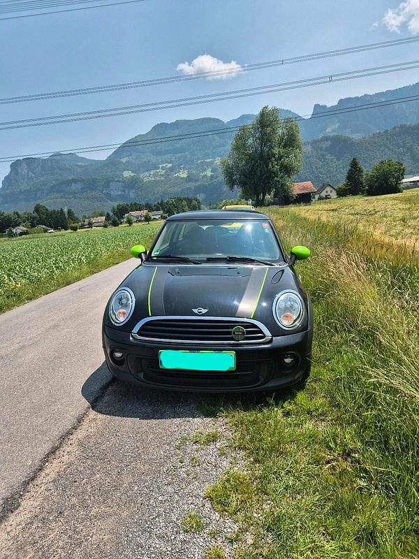 Schwarz Gebraucht 2013 Mini ONE Kleinwagen | 4.590 € (Fairer Preis) - Bild 1/4