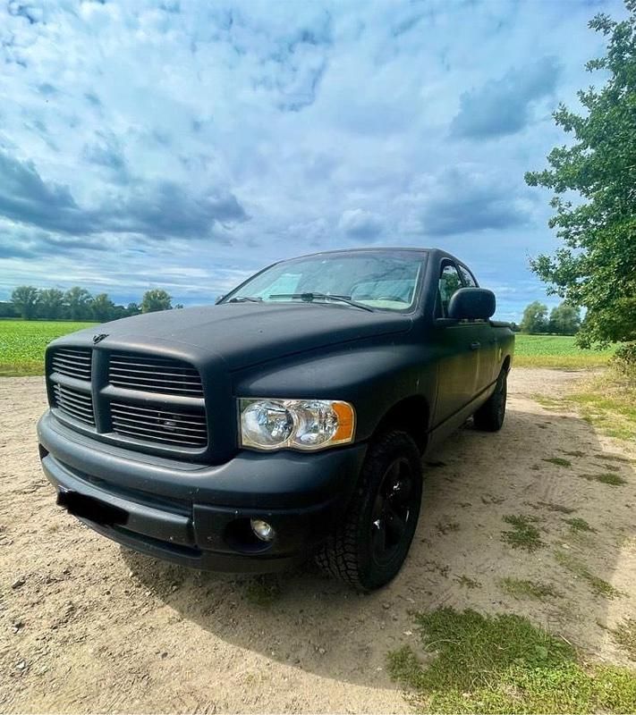 Schwarz Gebraucht 2004 Dodge Ram Abholung | 12.000 € (Etwas zu teuer) - Bild 1/4