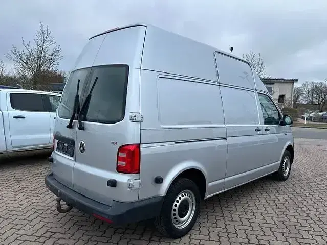 Usata VW Transporter 150 CV (110 kW) 2017 Argento Furgone