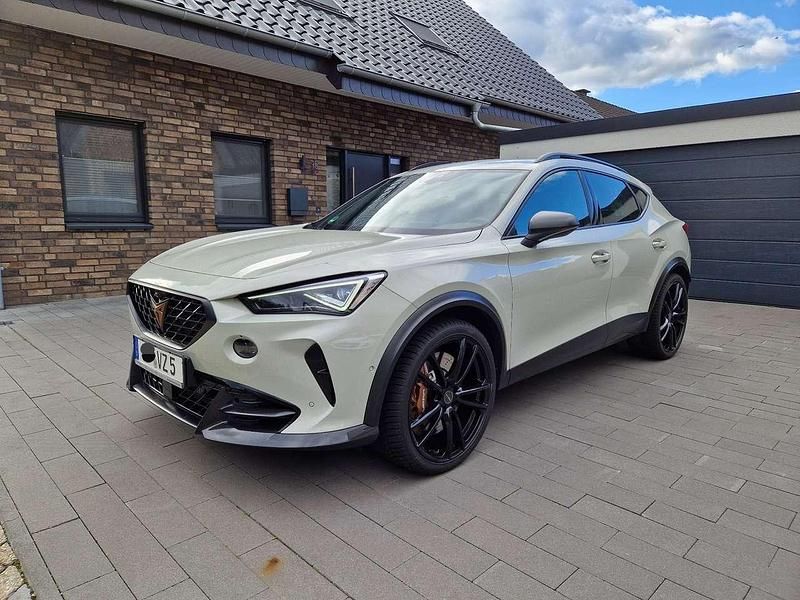 Grau Gebraucht 2023 Cupra Formentor VZ SUV | 48.490 € - Bild 1/4