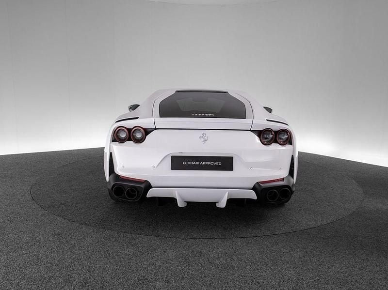 Gebraucht Ferrari 812 795 PS (584 kW) 2020 Bianco cervino Coupé