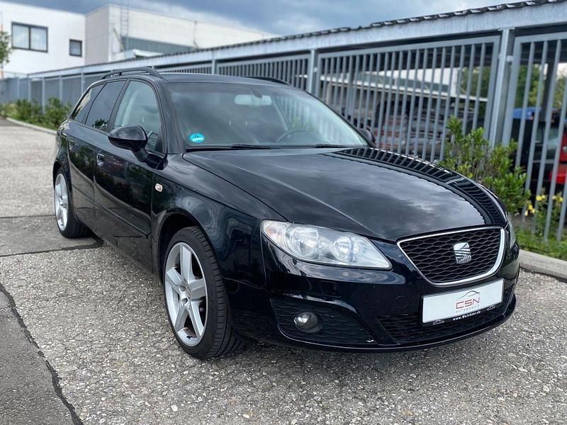 Schwarz Gebraucht 2012 Seat Exeo Style Kombi | 5.999 € (Fairer Preis) - Bild 1/4