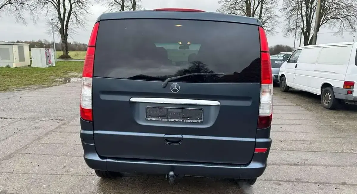 Gebraucht Mercedes Viano 150 PS (110 kW) 2005 Carbonschwarz metallic Van / Kleinbus