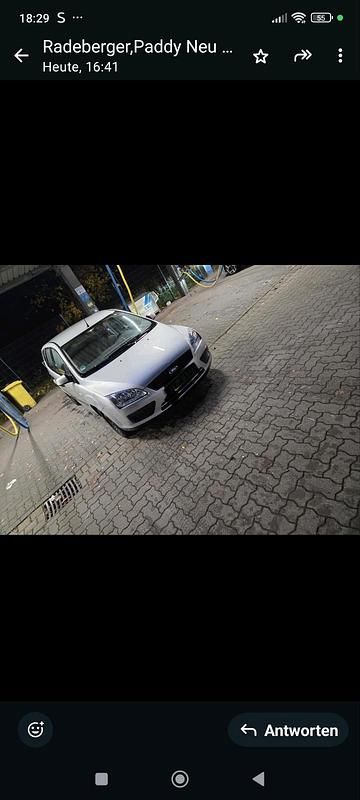 Silber Gebraucht 2005 Ford Focus Kombi | 1.350 € - Bild 1/4