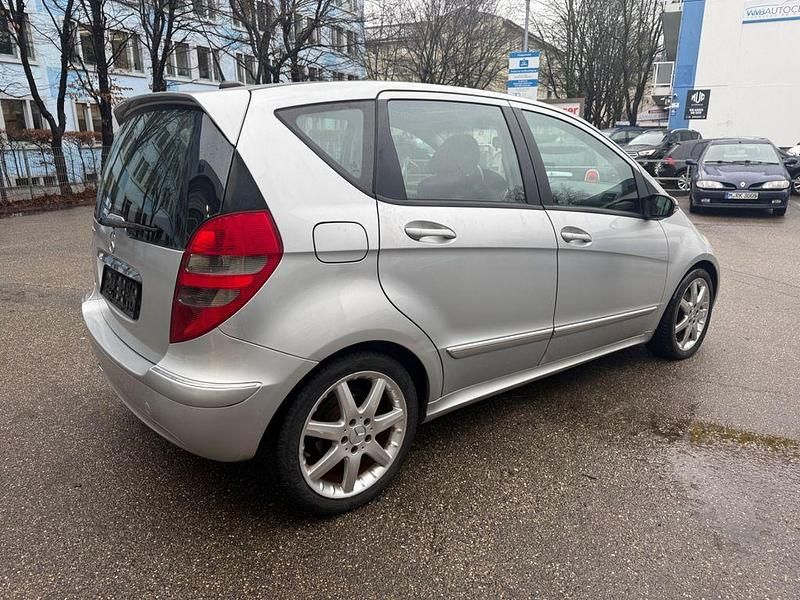 Gebraucht Mercedes A200 Avantgarde 136 PS (100 kW) 2004 Polarsilber  metalliclack Limousine