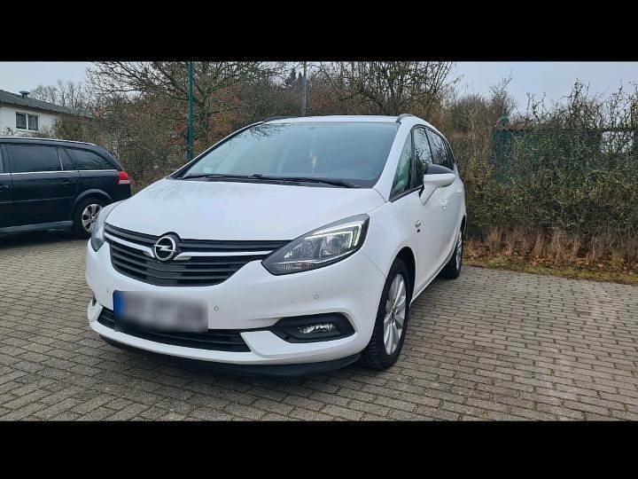 Weiß Gebraucht 2019 Opel Zafira Tourer Van / Kleinbus | 7.900 € (Superpreis) - Bild 1/4