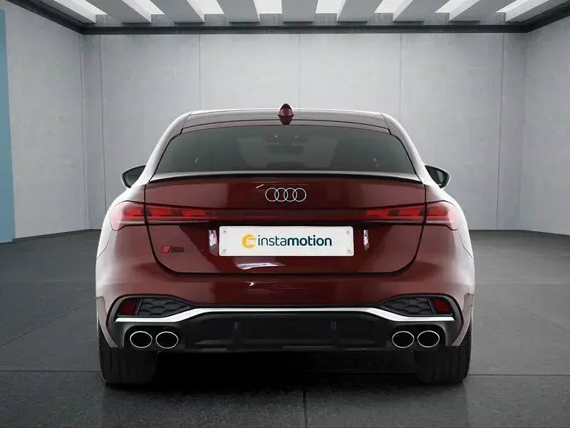 Gebraucht Audi S5 367 PS (269 kW) 2025 Rot Limousine