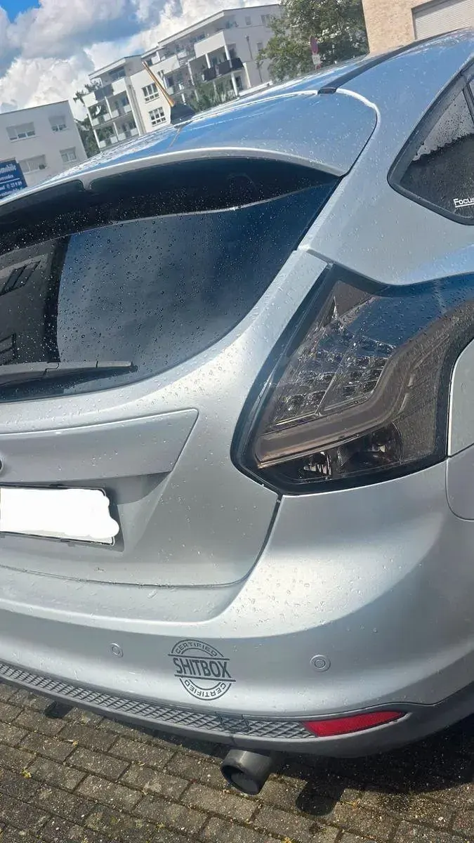 Gebraucht Ford Focus Trend 125 PS (91 kW) 2012 Silber Limousine