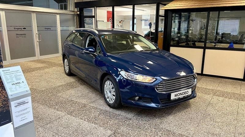 Blau Gebraucht 2017 Ford Mondeo Trend Kombi | 10.650 € (Guter Preis) - Bild 1/4