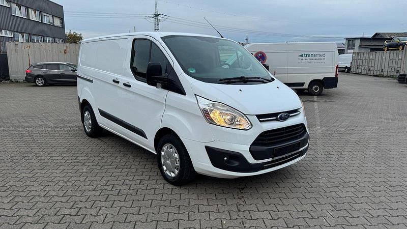 Gebraucht Ford Transit Custom Trend 105 PS (77 kW) 2017 Weiß Van / Kleinbus