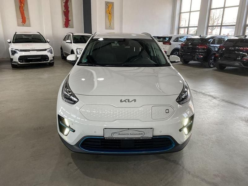 Gebraucht Kia e-Niro Spirit 150 kW (204 PS) 2022 (ud) schneeweiã SUV