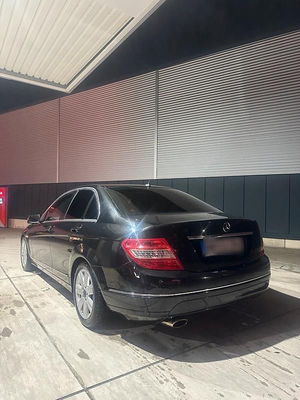 Gebraucht Mercedes C220 170 PS (125 kW) 2008 Schwarz Limousine