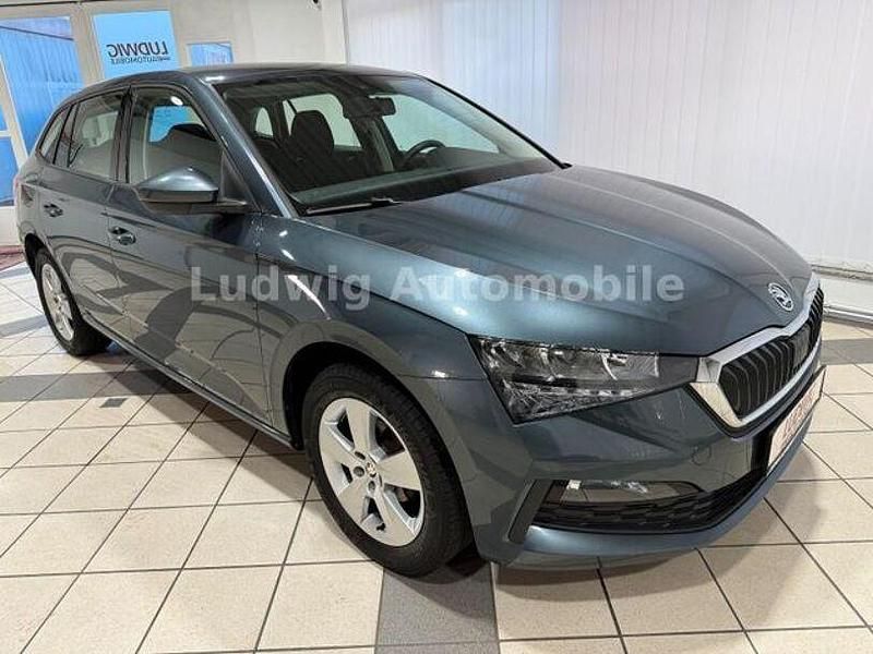 Gebraucht Skoda Scala Cool Plus 95 PS (69 kW) 2020 Grau Kleinwagen
