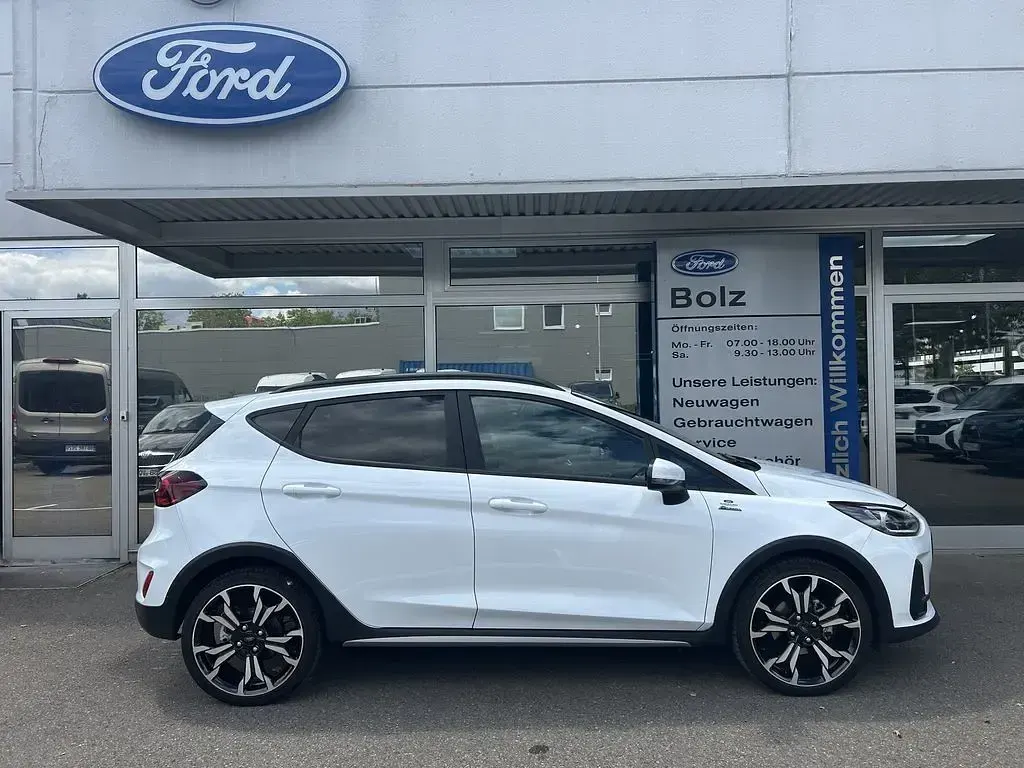 Gebraucht Ford Fiesta Active X 125 PS (91 kW) 2022 Weiß Kleinwagen