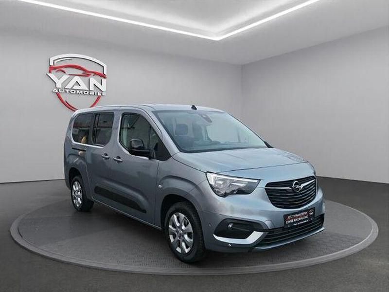 Gebraucht Opel Combo Life 131 PS (96 kW) 2022 Andere Limousine