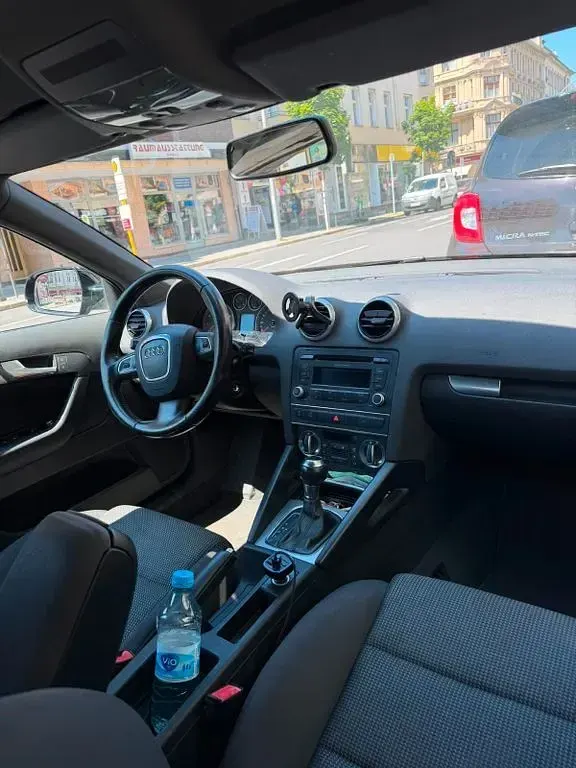 Gebraucht Audi A3 Attraction 125 PS (91 kW) 2011 Schwarz Kleinwagen