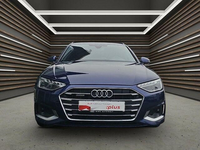 Gebraucht Audi A4 Advanced 204 PS (150 kW) 2021 Navarrablau metallic Kombi
