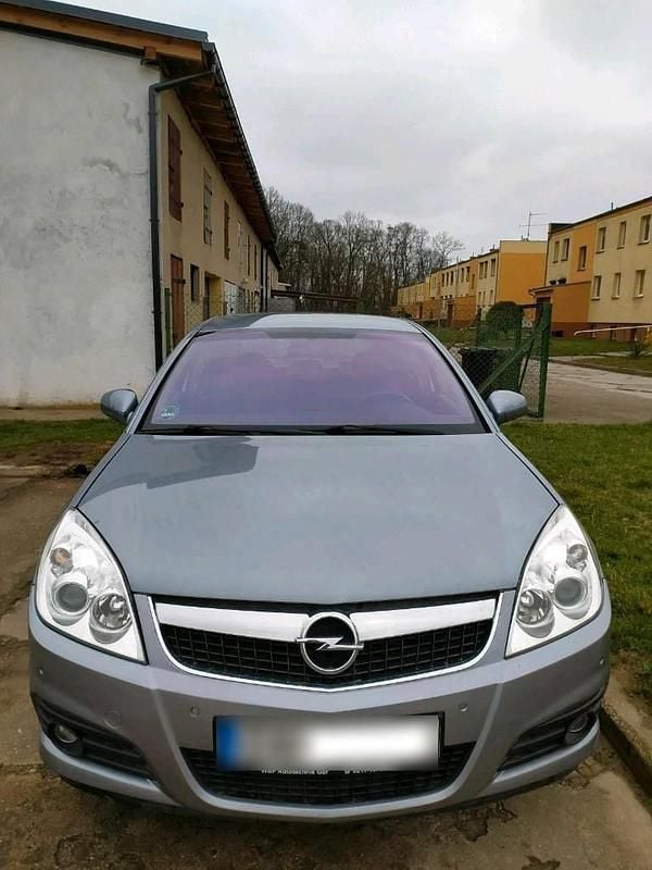 Gebraucht Opel Vectra 155 PS (114 kW) 2008 Blau Kleinwagen
