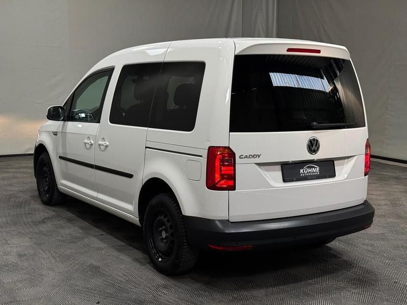 Second-hand VW Caddy Trendline 102 CP (75 kW) 2020 Alb Monovolum