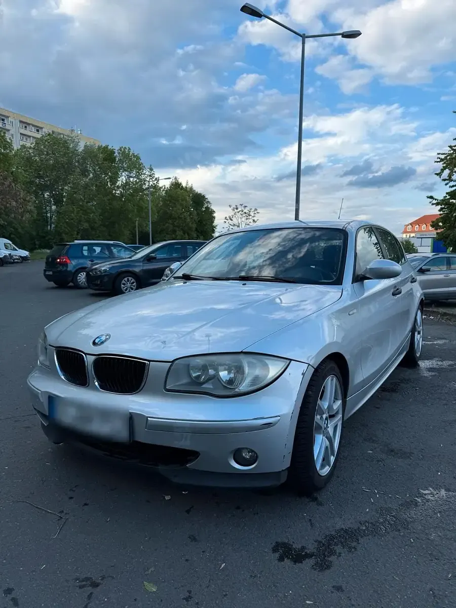 Gebraucht BMW 118 122 PS (89 kW) 2005 Grau Kleinwagen