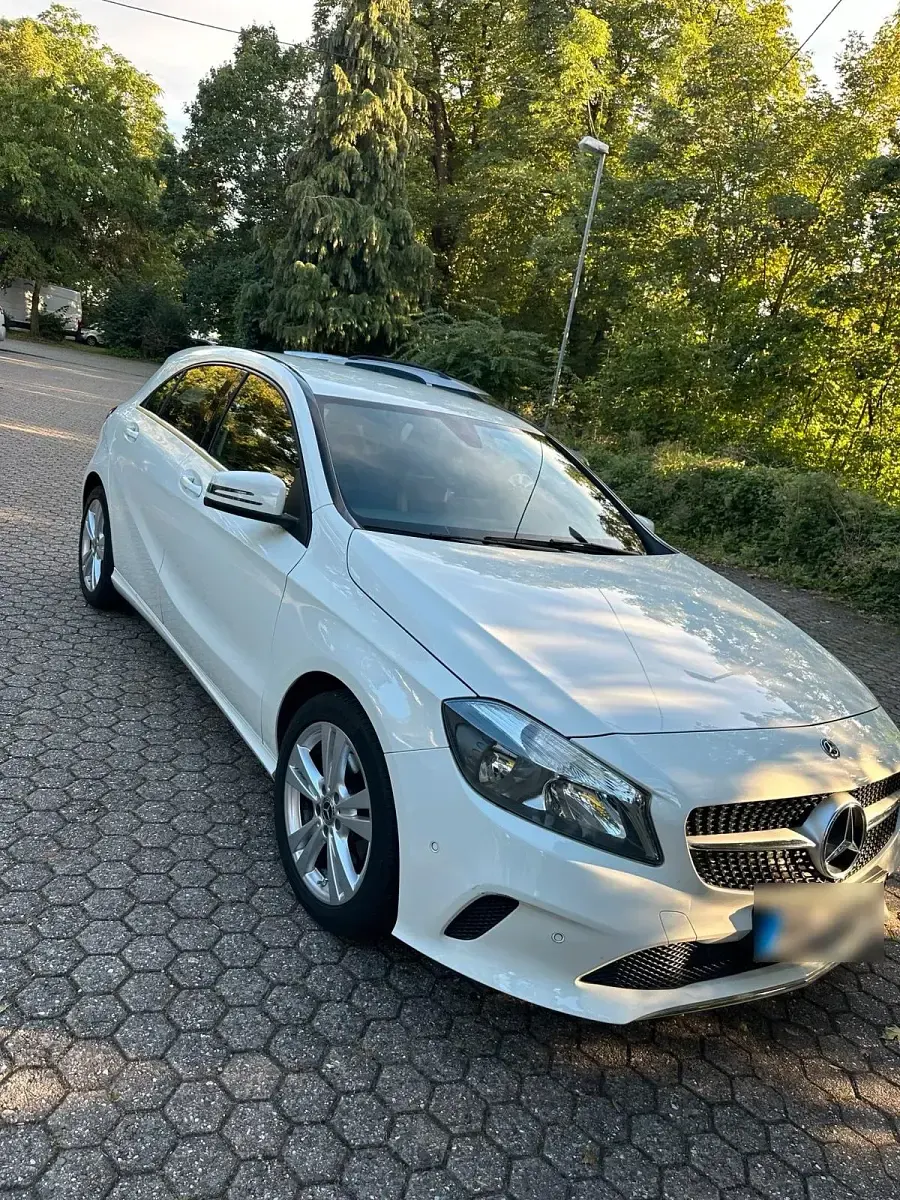 Gebraucht Mercedes A200 156 PS (114 kW) 2018 Weiß Kombi