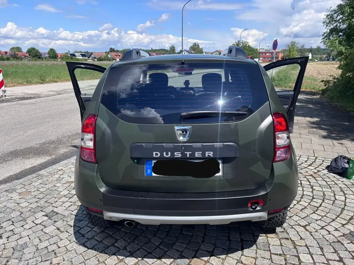 Używany Dacia Duster 125 KM (91 kW) 2017 Zielony SUV