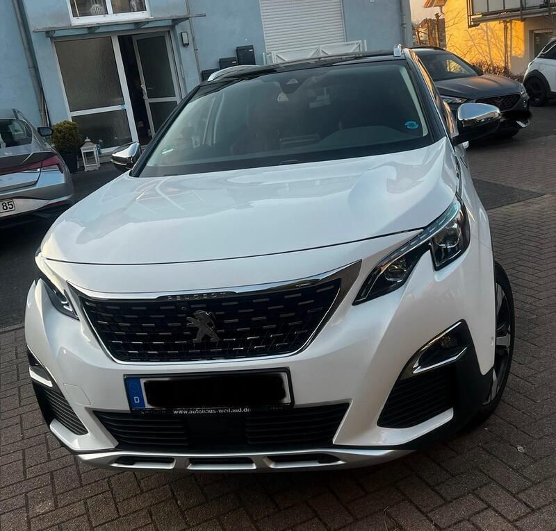 Weiß Gebraucht 2019 Peugeot 3008 Crossway SUV | 21.990 € (Fairer Preis) - Bild 1/4