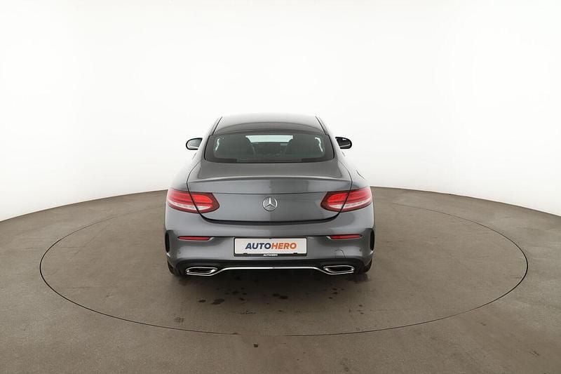 Gebraucht Mercedes C180 156 PS (114 kW) 2019 Grau Coupé