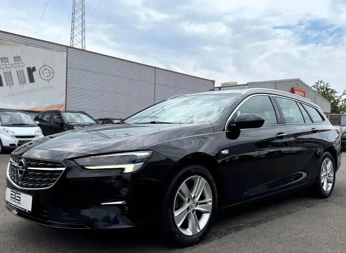 Gebraucht Opel Insignia 174 PS (127 kW) 2022 Schwarz Kombi