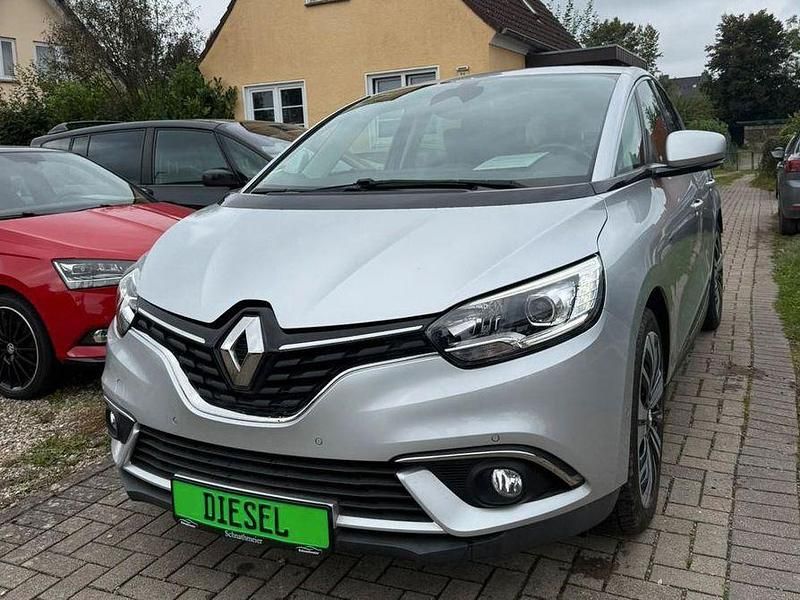 Grau Gebraucht 2017 Renault Scénic IV Bose Edition Van / Kleinbus | 13.449 € (Fairer Preis) - Bild 1/4