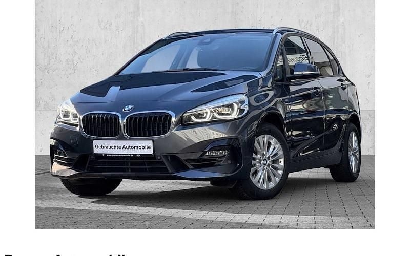 Grau Gebraucht 2021 BMW 220 Advantage Kombi | 22.790 € (Superpreis) - Bild 1/4