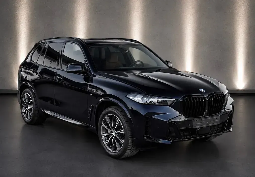 Gebraucht BMW X5 M Sport 489 PS (359 kW) 2023 Schwarz SUV