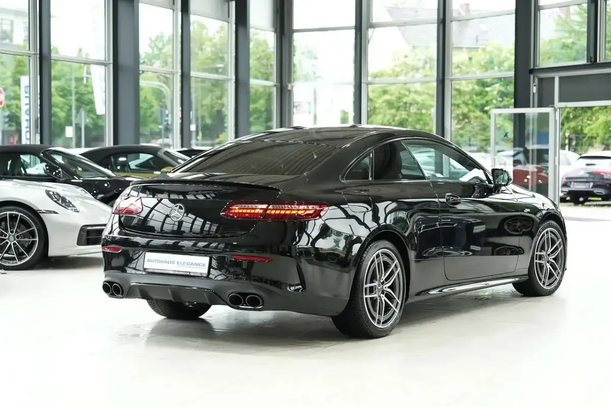 Gebraucht Mercedes E53 AMG AMG 435 PS (319 kW) 2021 Obsidianschwarz Coupé