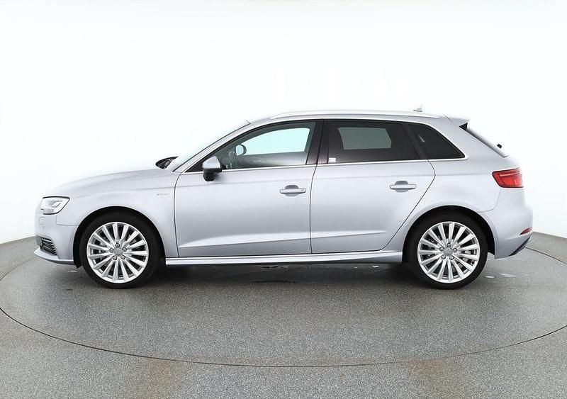 Gebraucht Audi e-tron S-Line 150 kW (204 PS) 2018 Silber SUV